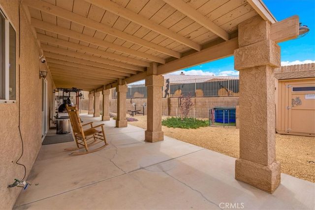 8514 Barberry Avenue, Yucca Valley, CA 92284