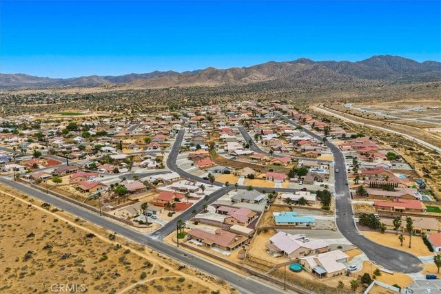 8514 Barberry Avenue, Yucca Valley, CA 92284