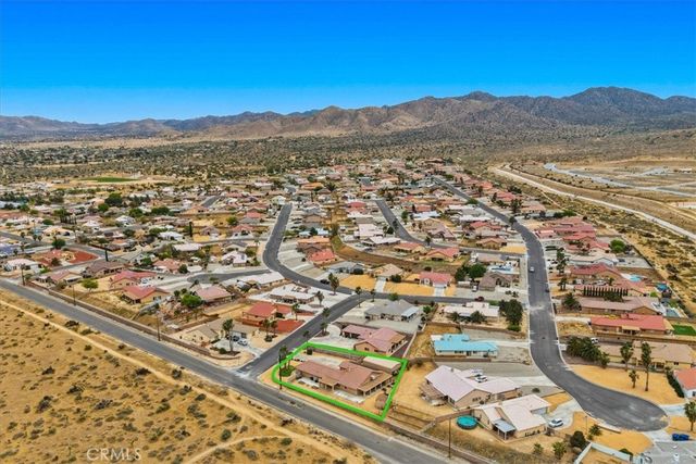 8514 Barberry Avenue, Yucca Valley, CA 92284