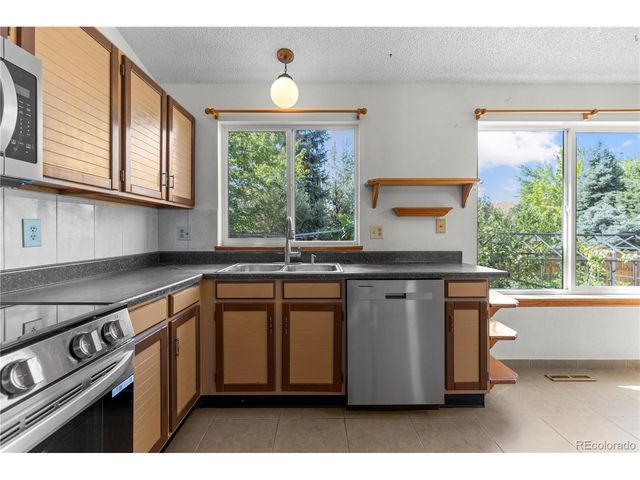 16114 E Iowa Ave, Aurora, CO 80017