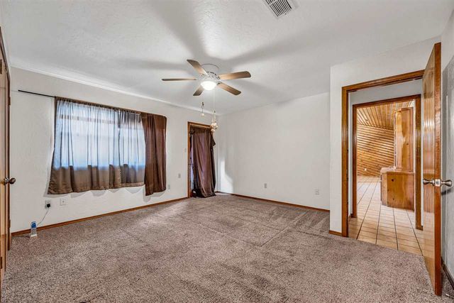 212 NW Holsey Ln, Indiahoma, OK 73552