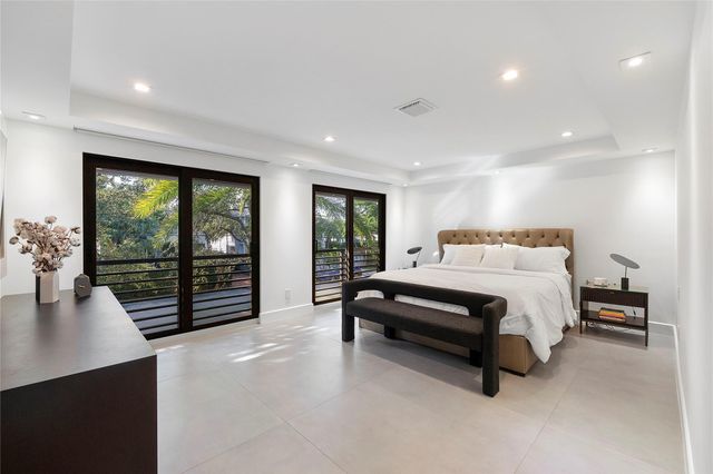 500 NE 14th Avenue, Fort Lauderdale, FL 33301