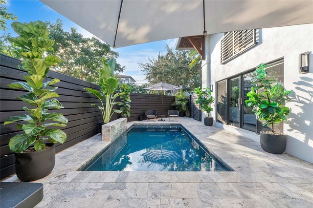 500 NE 14th Avenue, Fort Lauderdale, FL 33301