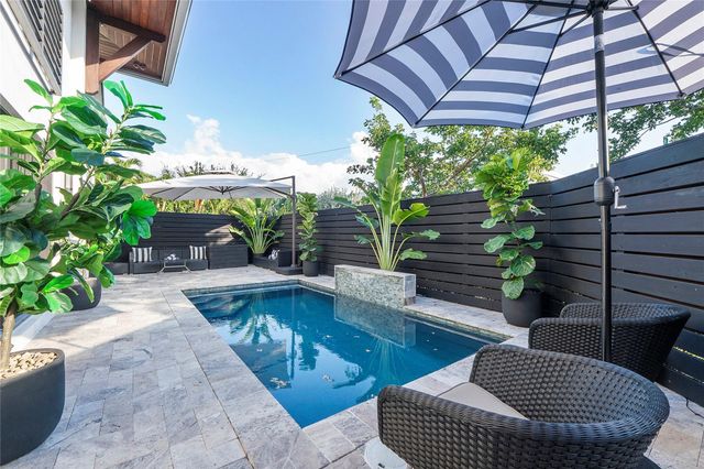 500 NE 14th Avenue, Fort Lauderdale, FL 33301