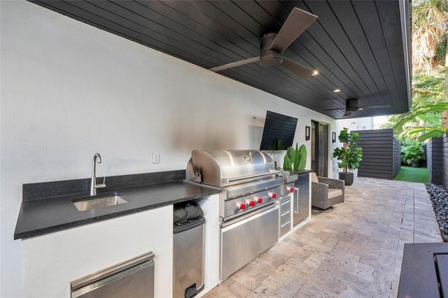500 NE 14th Avenue, Fort Lauderdale, FL 33301