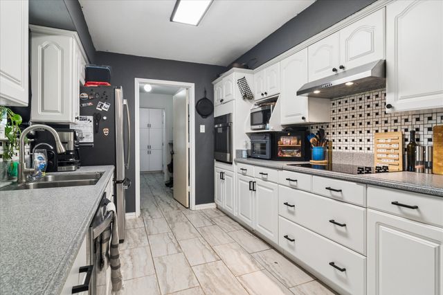 201 Hickory Lane, Hickory Creek, TX 75065