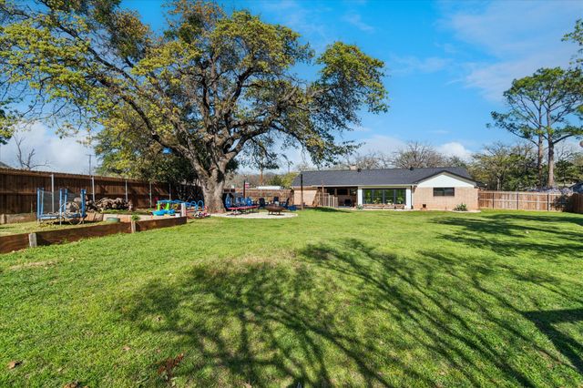 201 Hickory Lane, Hickory Creek, TX 75065