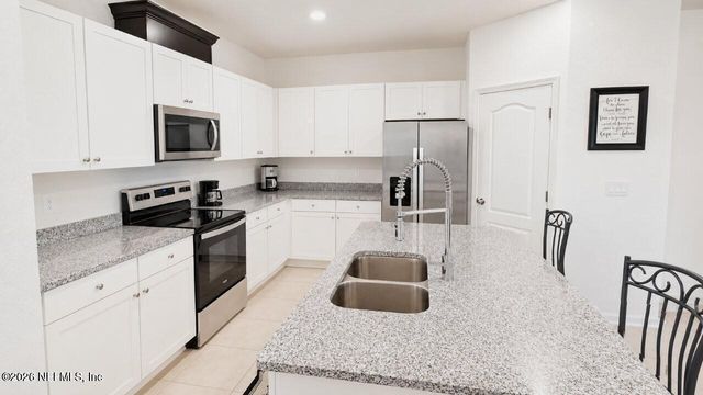 92 SEAPORT BREEZE Road, St. Johns, FL 32095