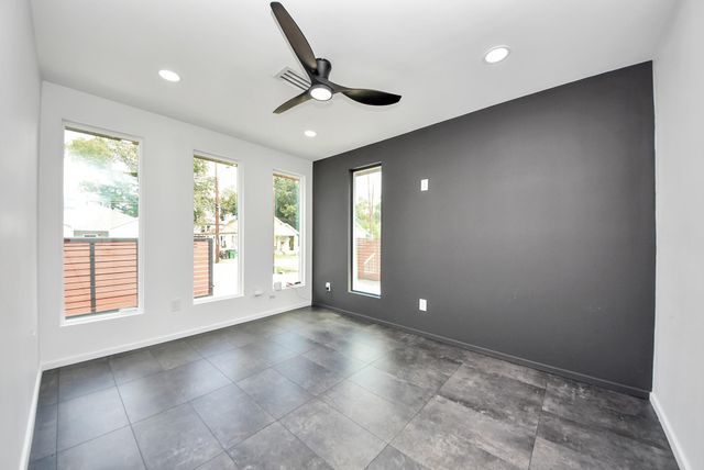 824 Wilkes Street, Houston, TX 77009