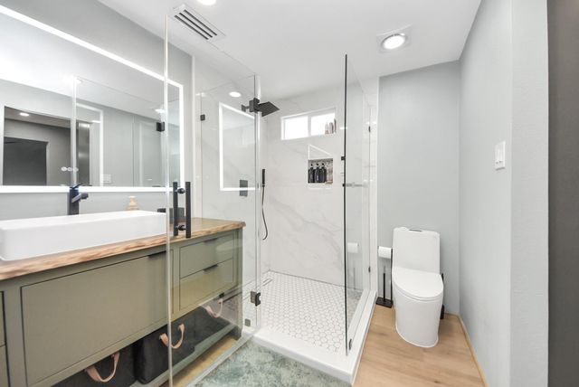 824 Wilkes Street, Houston, TX 77009