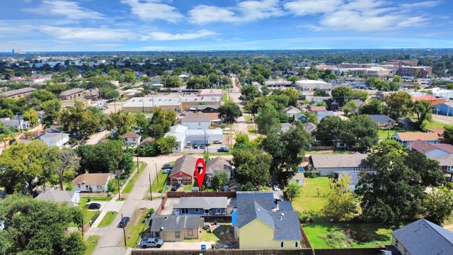 824 Wilkes Street, Houston, TX 77009