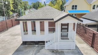 824 Wilkes Street, Houston, TX 77009