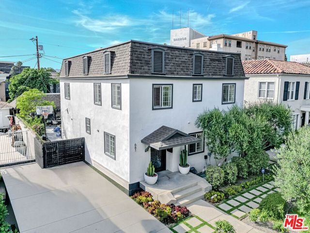 681 S Bronson Avenue, Los Angeles, CA 90005