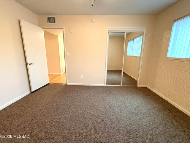835 N 6th Ave Apt 18, Tucson, AZ 85705