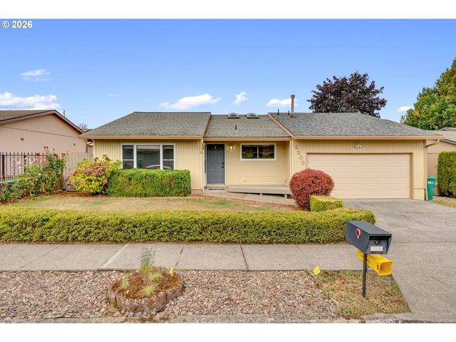 2203 Sw LARSSON Ave, Troutdale, OR 97060