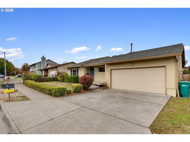 2203 Sw LARSSON Ave, Troutdale, OR 97060