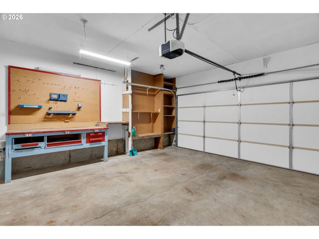 2203 Sw LARSSON Ave, Troutdale, OR 97060
