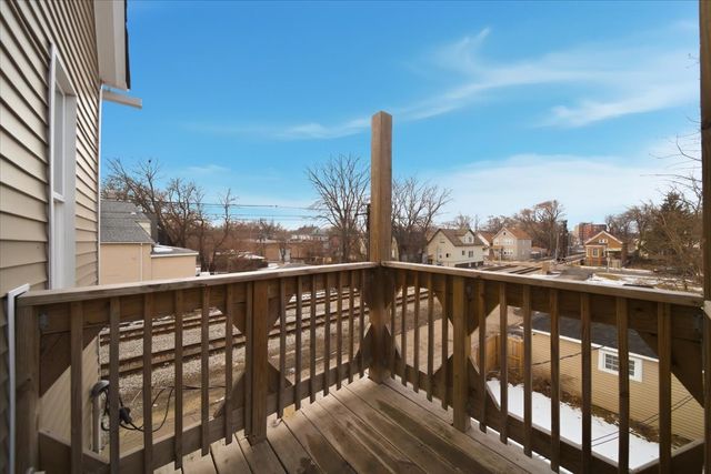 3002 E 81st Street 2, Chicago, IL 60617