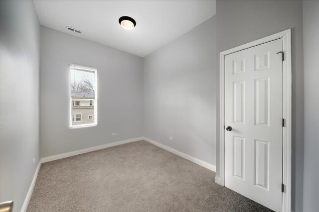 3002 E 81st Street 2, Chicago, IL 60617