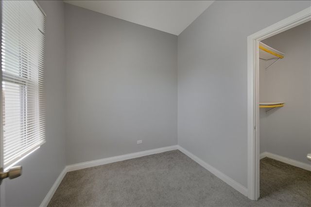 3002 E 81st Street 2, Chicago, IL 60617