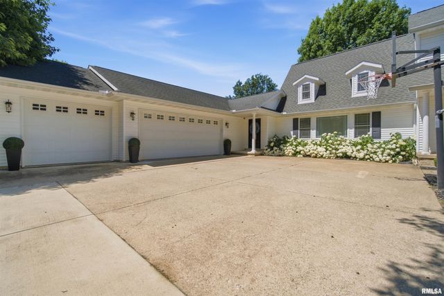 6209 N KILKENNY Drive, Edwards, IL 61528