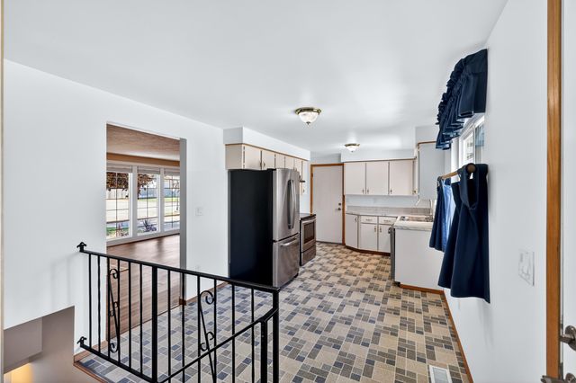 14405 E Sunnyside Dr, Spokane Valley, WA 99037