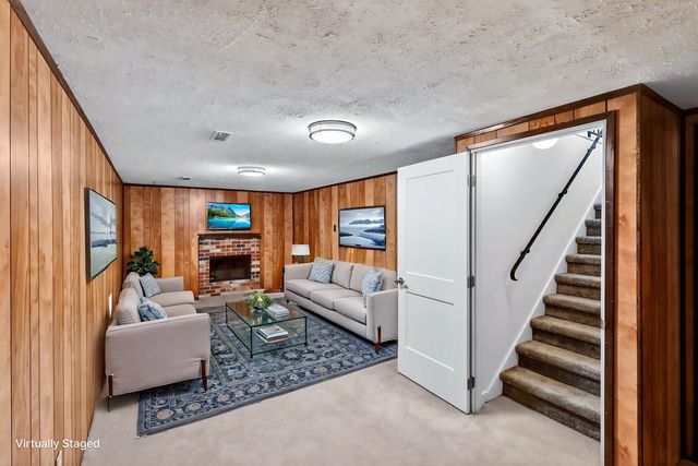 14405 E Sunnyside Dr, Spokane Valley, WA 99037