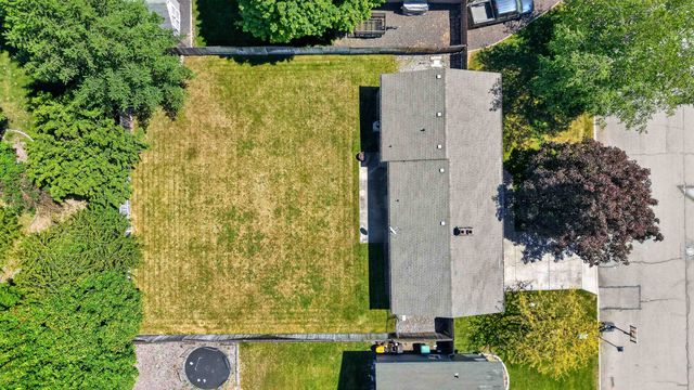 14405 E Sunnyside Dr, Spokane Valley, WA 99037