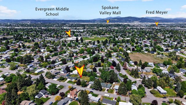 14405 E Sunnyside Dr, Spokane Valley, WA 99037