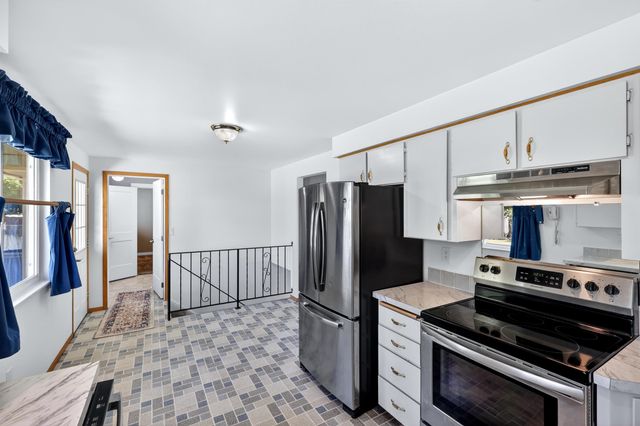 14405 E Sunnyside Dr, Spokane Valley, WA 99037