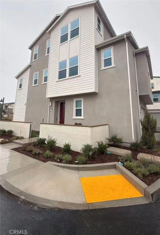 313 Proctor, Irvine, CA 92618