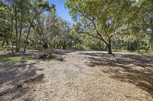 3980 SE 183RD AVENUE ROAD, Ocklawaha, FL 32179