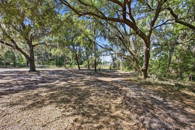 3980 SE 183RD AVENUE ROAD, Ocklawaha, FL 32179
