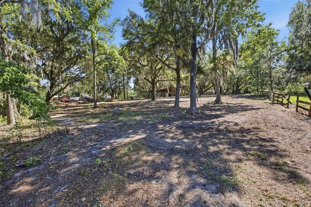 3980 SE 183RD AVENUE ROAD, Ocklawaha, FL 32179
