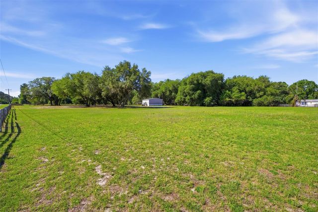 3980 SE 183RD AVENUE ROAD, Ocklawaha, FL 32179