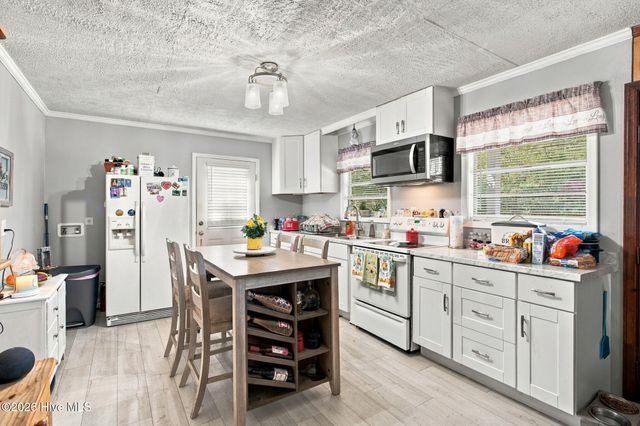 154 Bryan Road, Wilmington, NC 28412