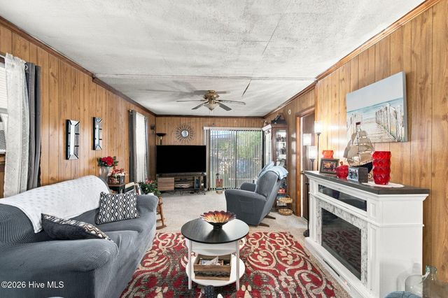 154 Bryan Road, Wilmington, NC 28412