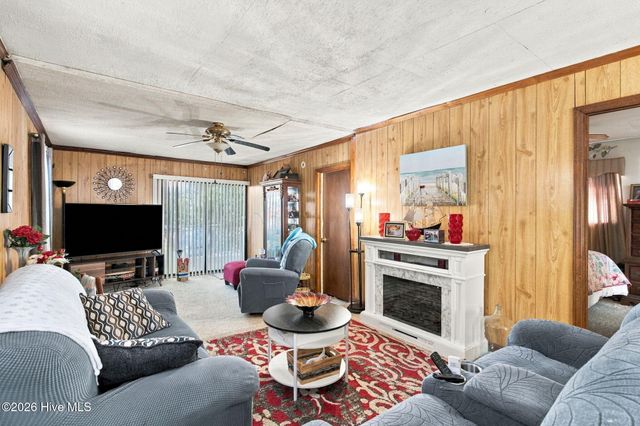 154 Bryan Road, Wilmington, NC 28412