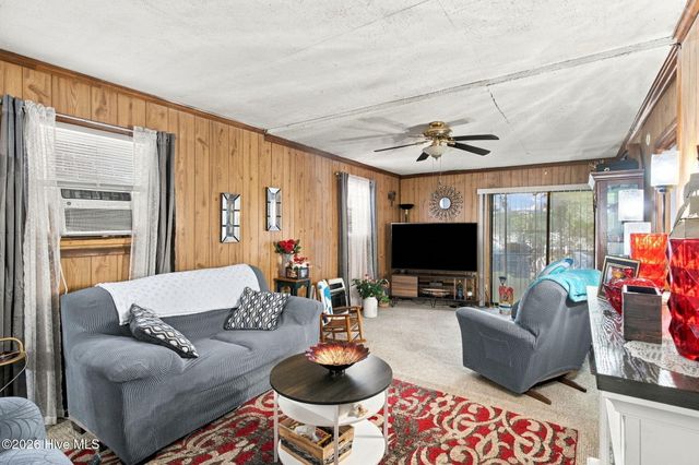 154 Bryan Road, Wilmington, NC 28412