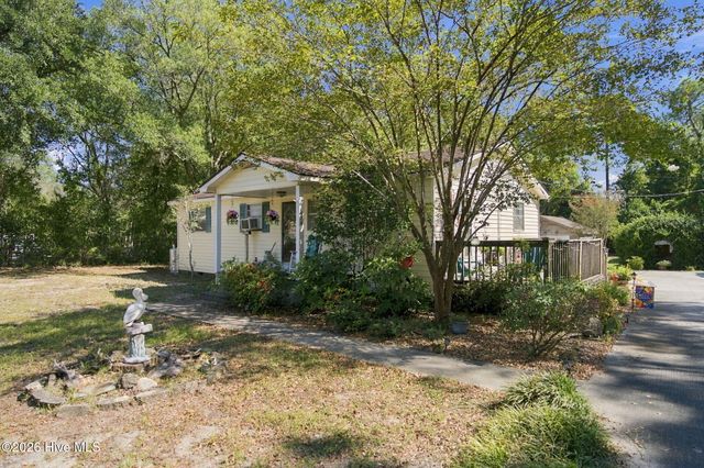 154 Bryan Road, Wilmington, NC 28412