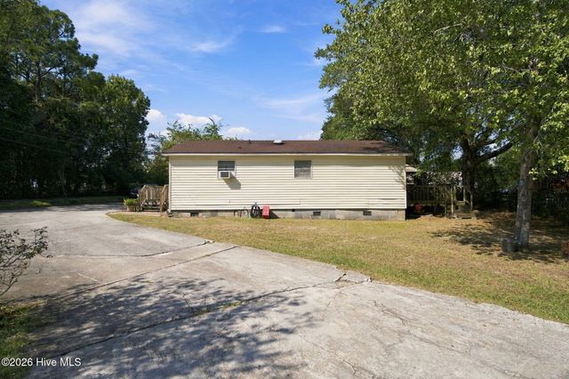 154 Bryan Road, Wilmington, NC 28412
