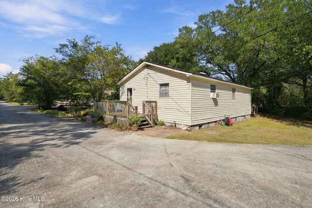 154 Bryan Road, Wilmington, NC 28412