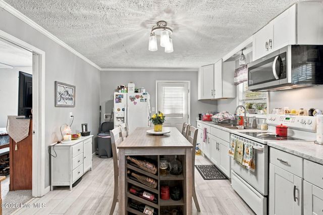 154 Bryan Road, Wilmington, NC 28412