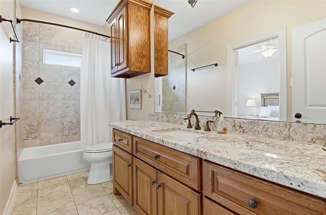 105 Brazos Hill Lane, Sealy, TX 77474