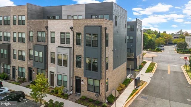 863 KING FARM BLVD, Rockville, MD 20850