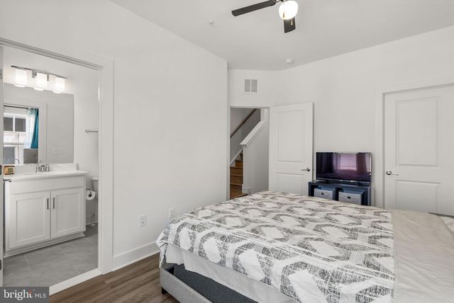 863 KING FARM BLVD, Rockville, MD 20850