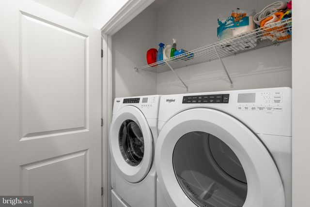 863 KING FARM BLVD, Rockville, MD 20850