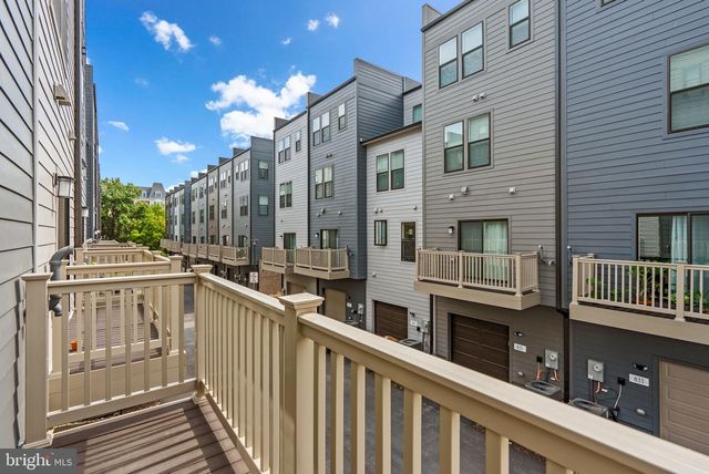 863 KING FARM BLVD, Rockville, MD 20850