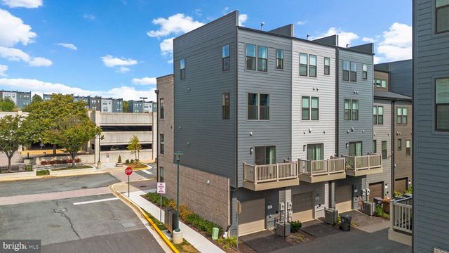 863 KING FARM BLVD, Rockville, MD 20850