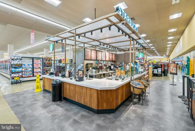 863 KING FARM BLVD, Rockville, MD 20850